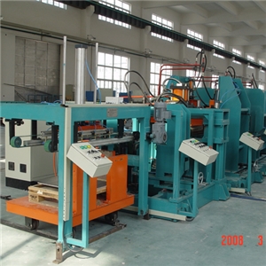 Door panel forming line