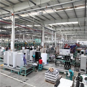 Refrigerator conveyor line